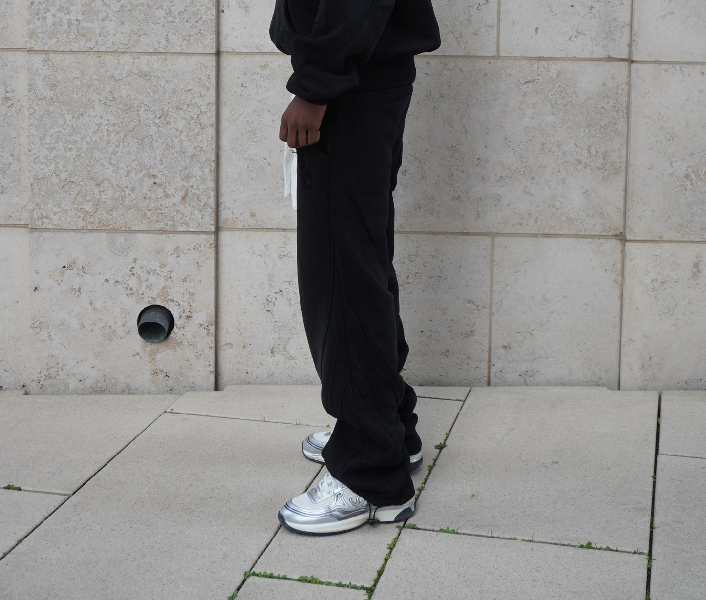 WAVE JOGGER BLACK