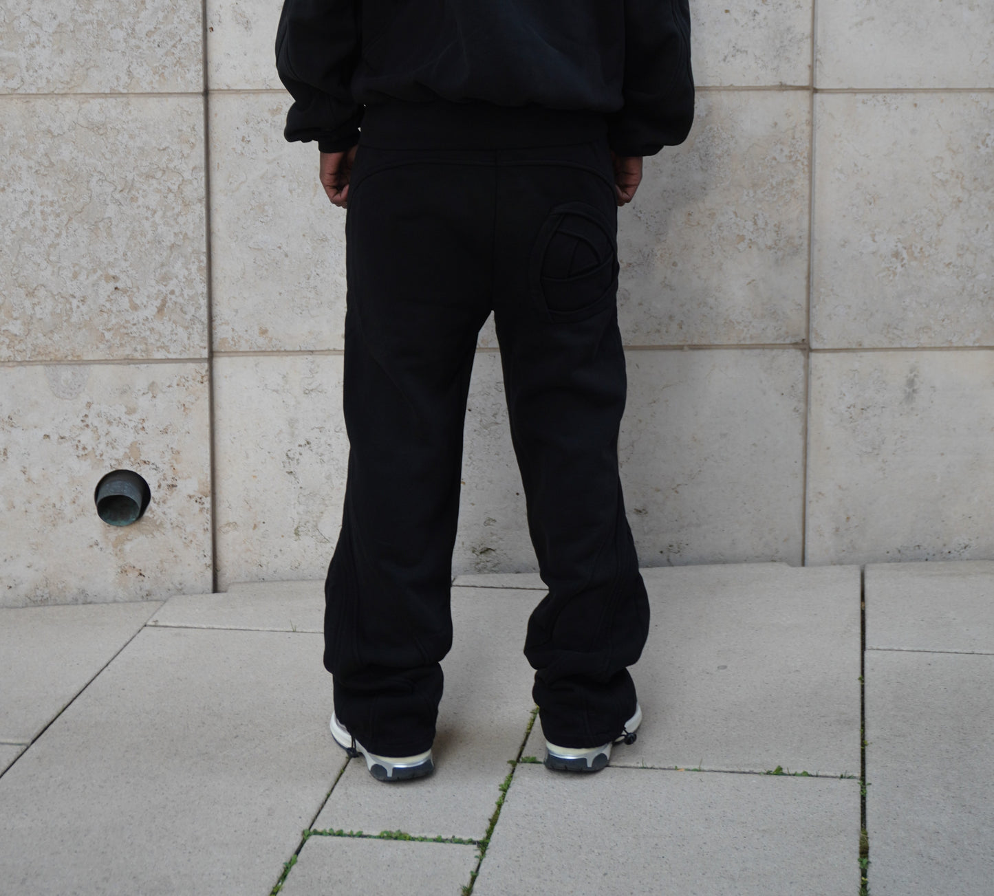 WAVE JOGGER BLACK